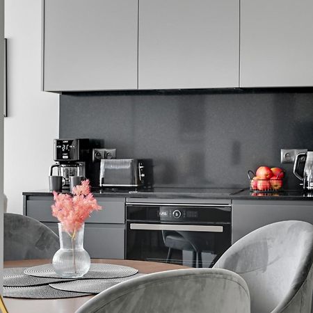 Scala 60K City Center Apartments With Parking By Lion Apartments 그단스크 외부 사진