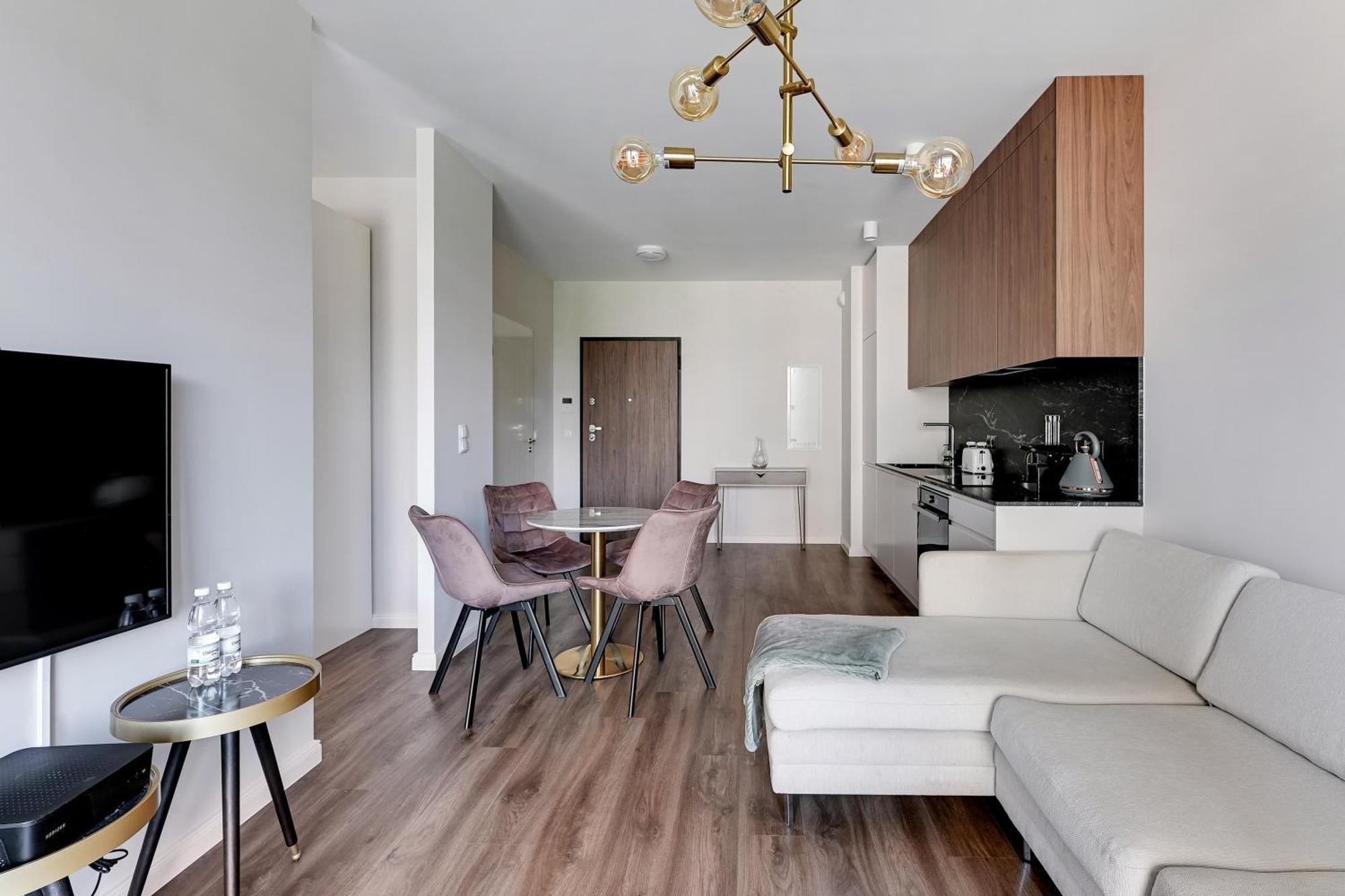 Scala 60K City Center Apartments With Parking By Lion Apartments 그단스크 외부 사진