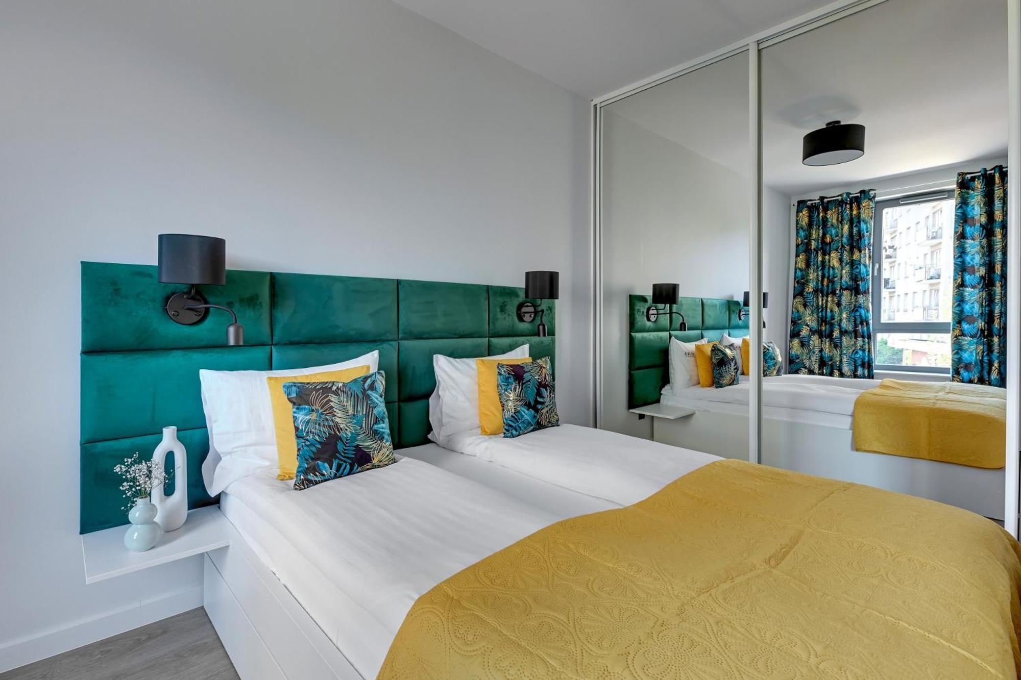 Scala 60K City Center Apartments With Parking By Lion Apartments 그단스크 외부 사진