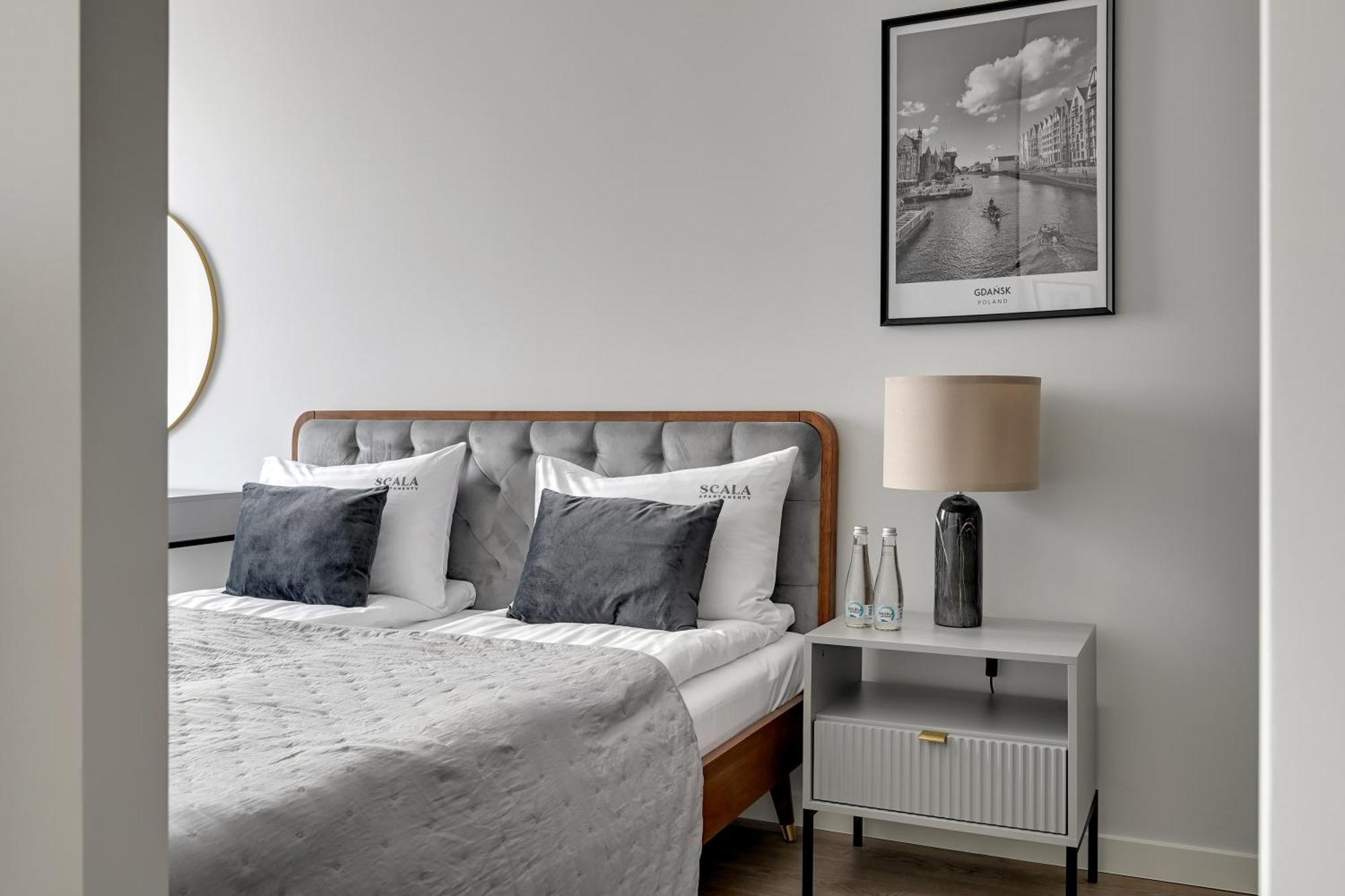 Scala 60K City Center Apartments With Parking By Lion Apartments 그단스크 외부 사진