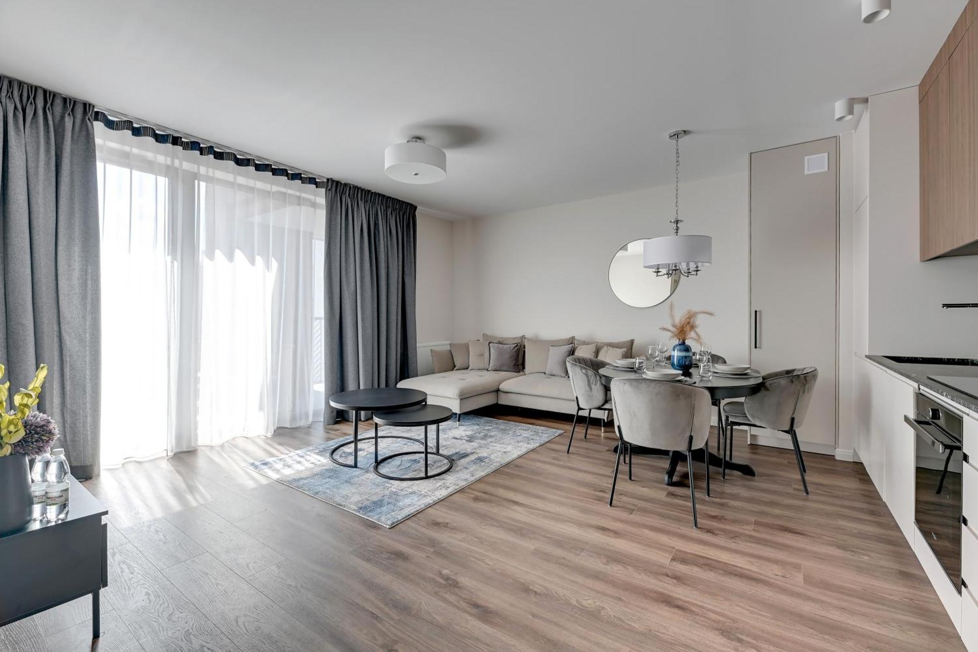 Scala 60K City Center Apartments With Parking By Lion Apartments 그단스크 외부 사진